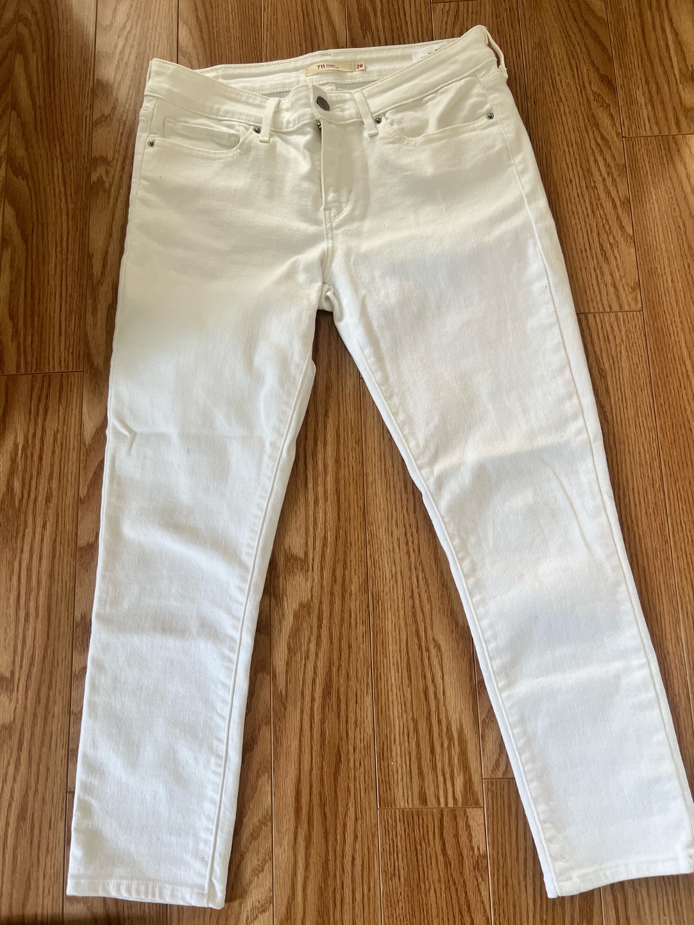 Levi’s 711 Filiforme Skinny Jeans